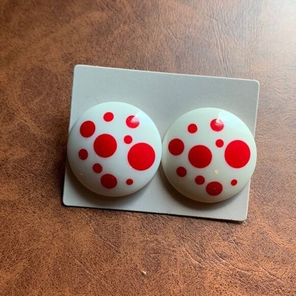 Vintage‎ Avon Polka Dots Earrings Pierced Red And White Plastic 1987 - Picture 2 of 4